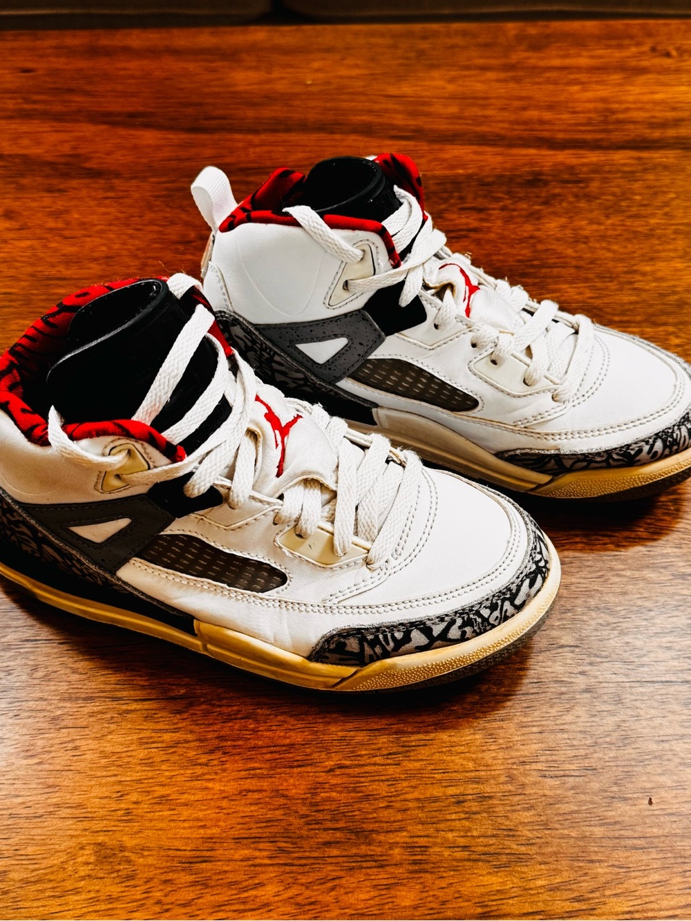 Jordan Flight Club ’91 White Fire Red Cement Youth Size 1Y Basketball Shoes